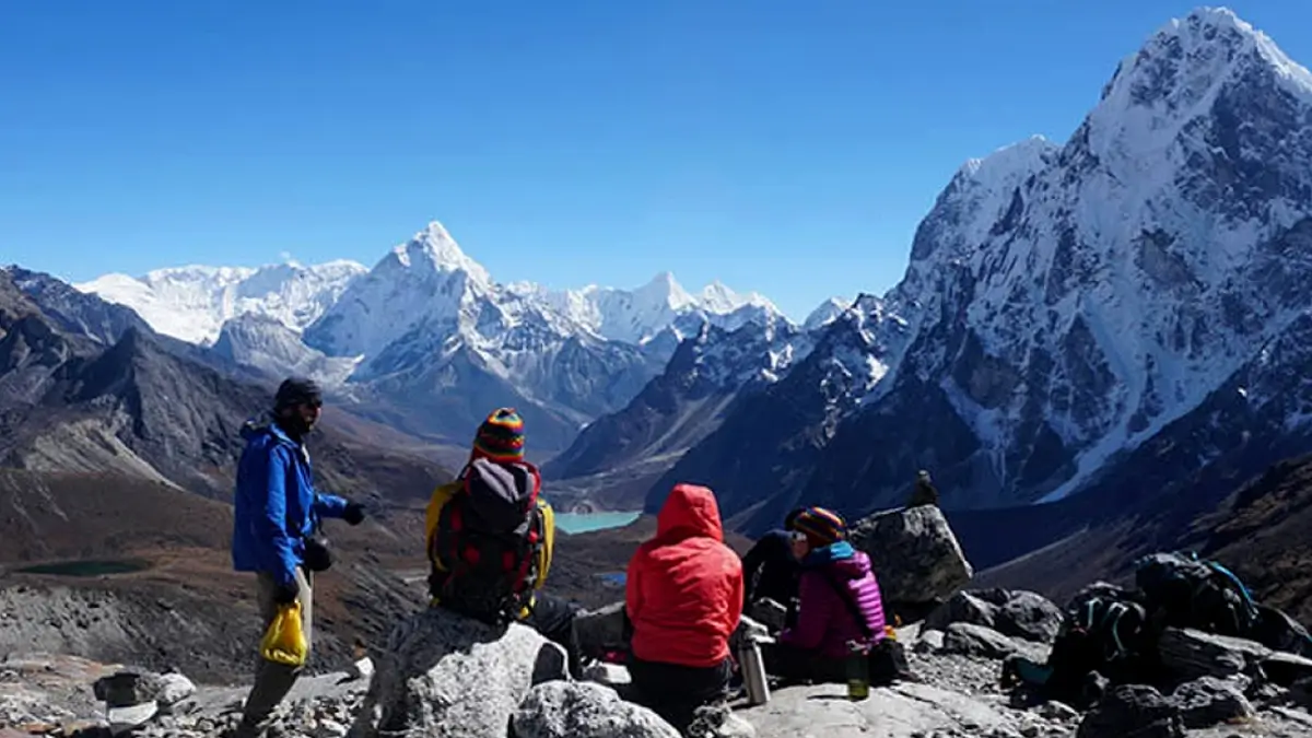 Everest Circuit Trek